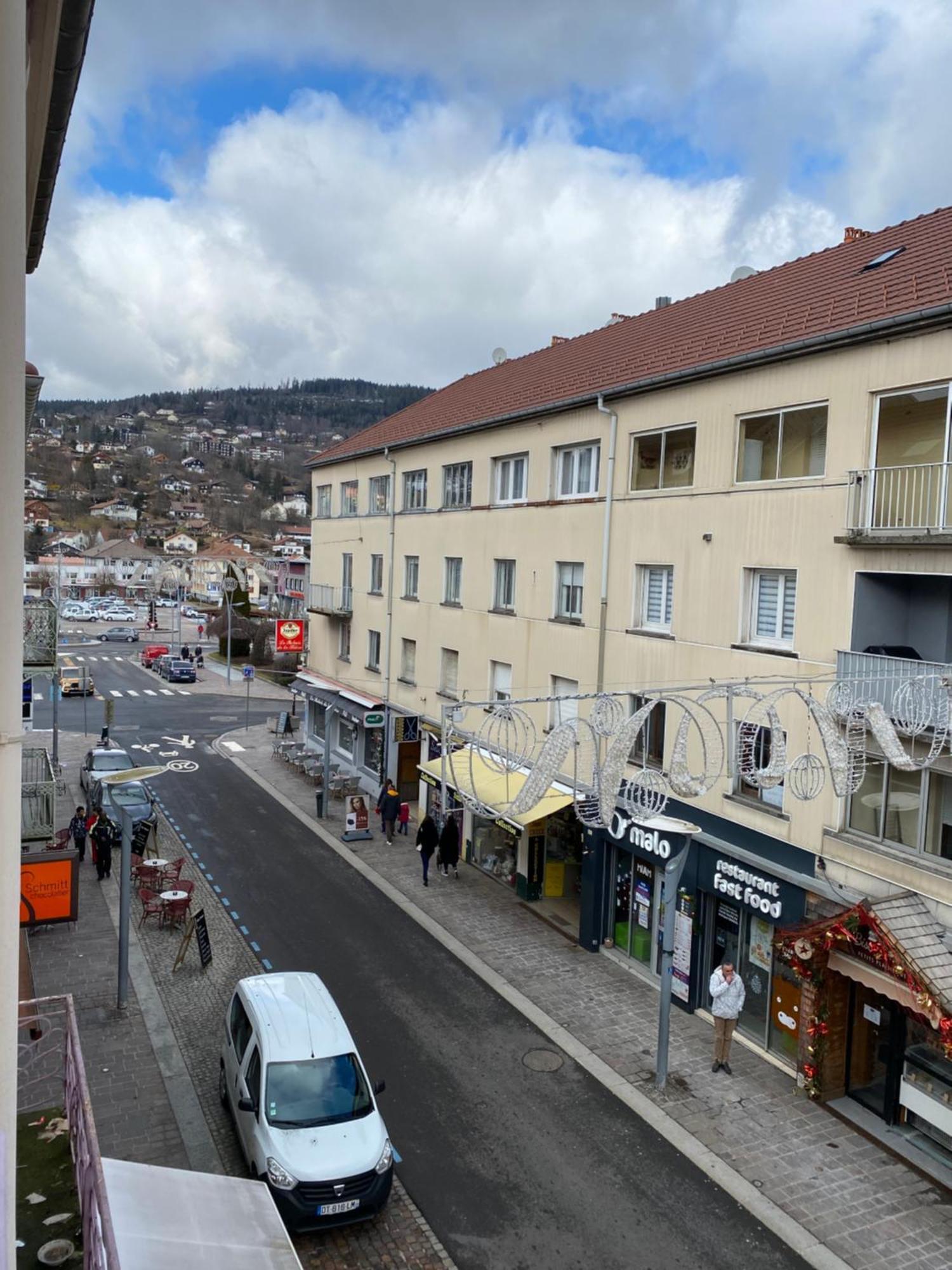 Joli Appartement Plein Centre Ville ジェラールメ エクステリア 写真